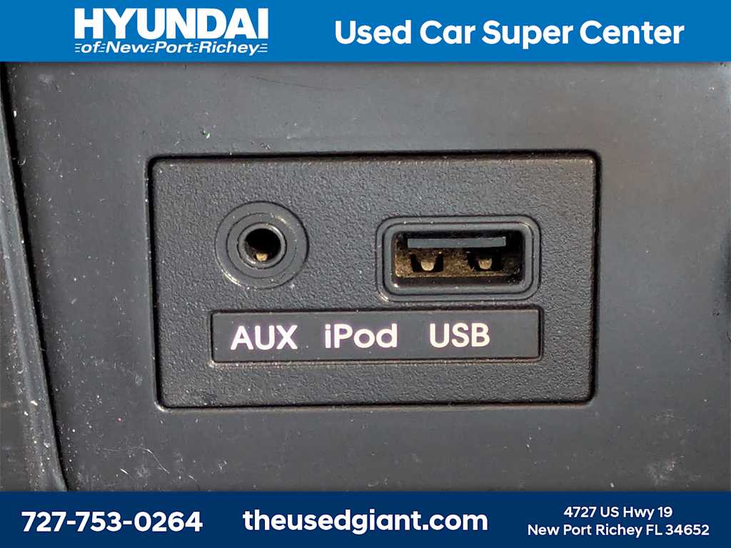 Thumbnail: 2013 Hyundai Accent - 22