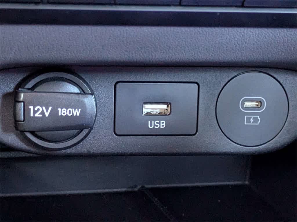 Thumbnail: 2024 Hyundai Elantra - 22