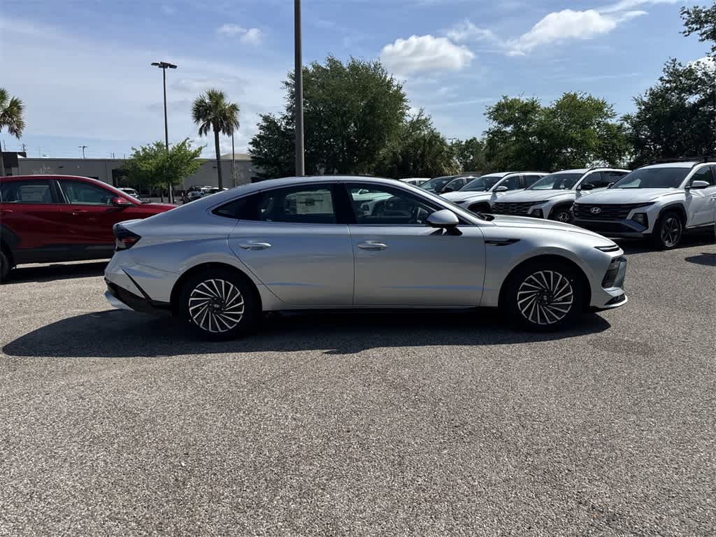 Thumbnail: 2025 Hyundai Sonata - 6