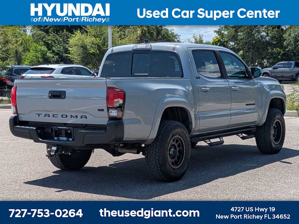 Thumbnail: 2019 Toyota Tacoma - 5