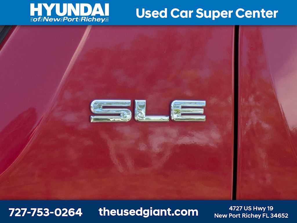 Thumbnail: 2015 GMC Terrain - 13