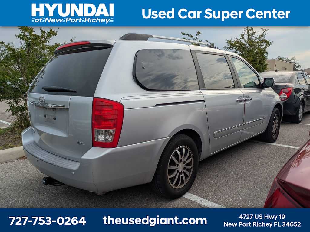 Thumbnail: 2011 Kia Sedona - 2