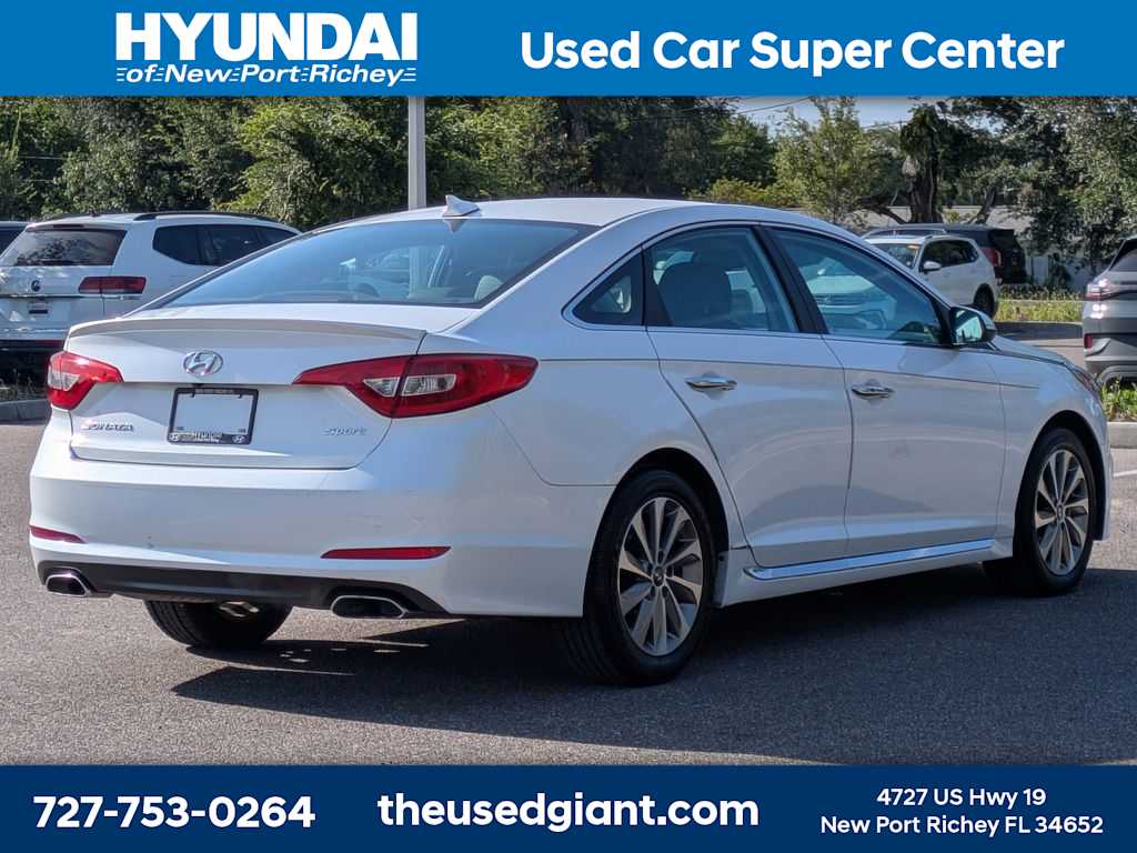 Thumbnail: 2016 Hyundai Sonata - 5