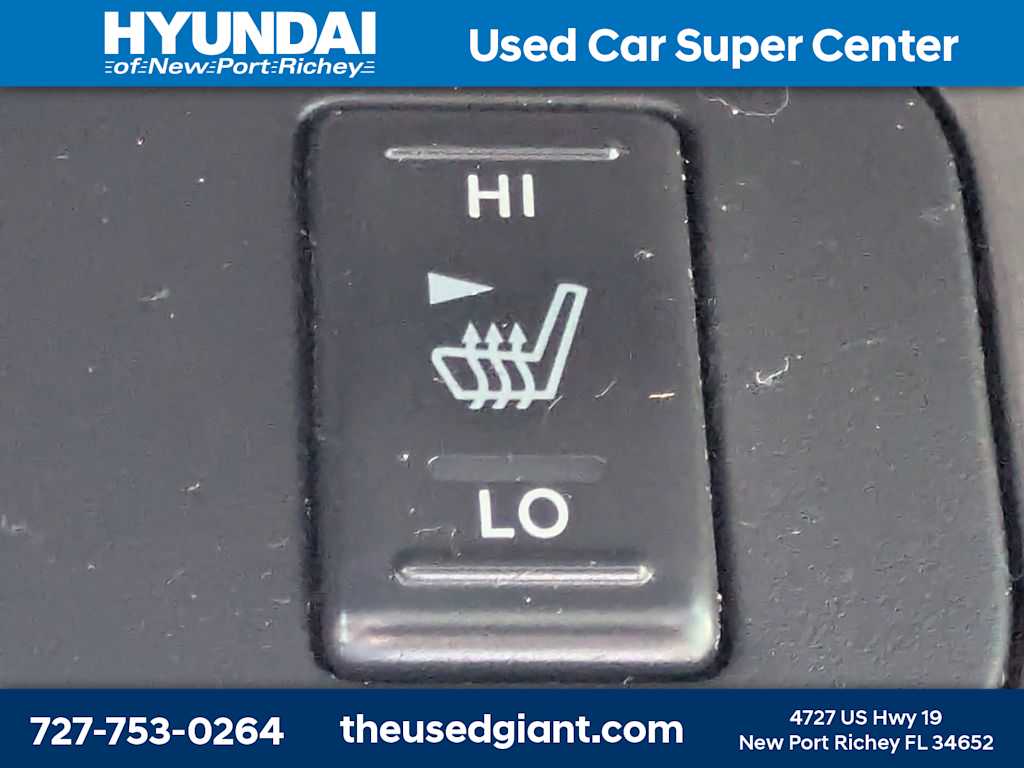 Thumbnail: 2014 Nissan Armada - 31