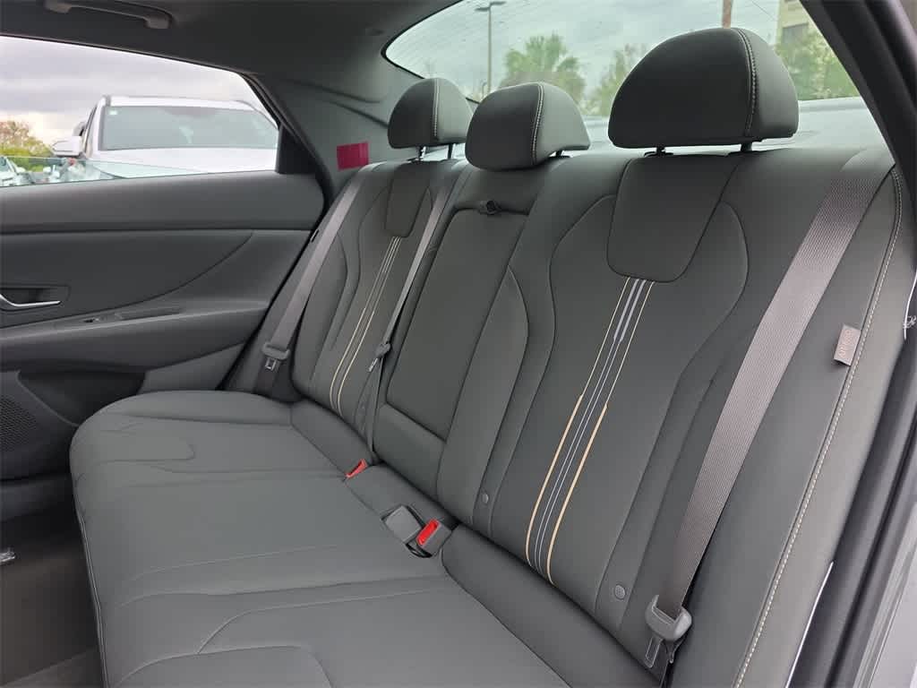 Thumbnail: 2025 Hyundai Elantra - 19