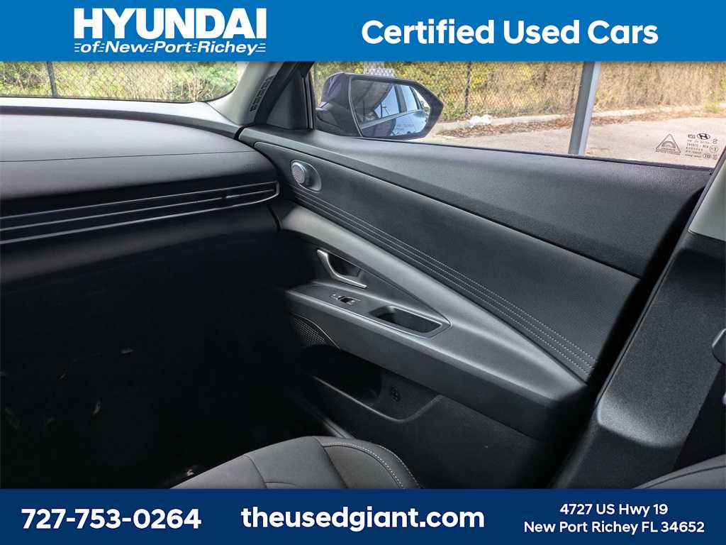 Thumbnail: 2023 Hyundai Elantra - 16