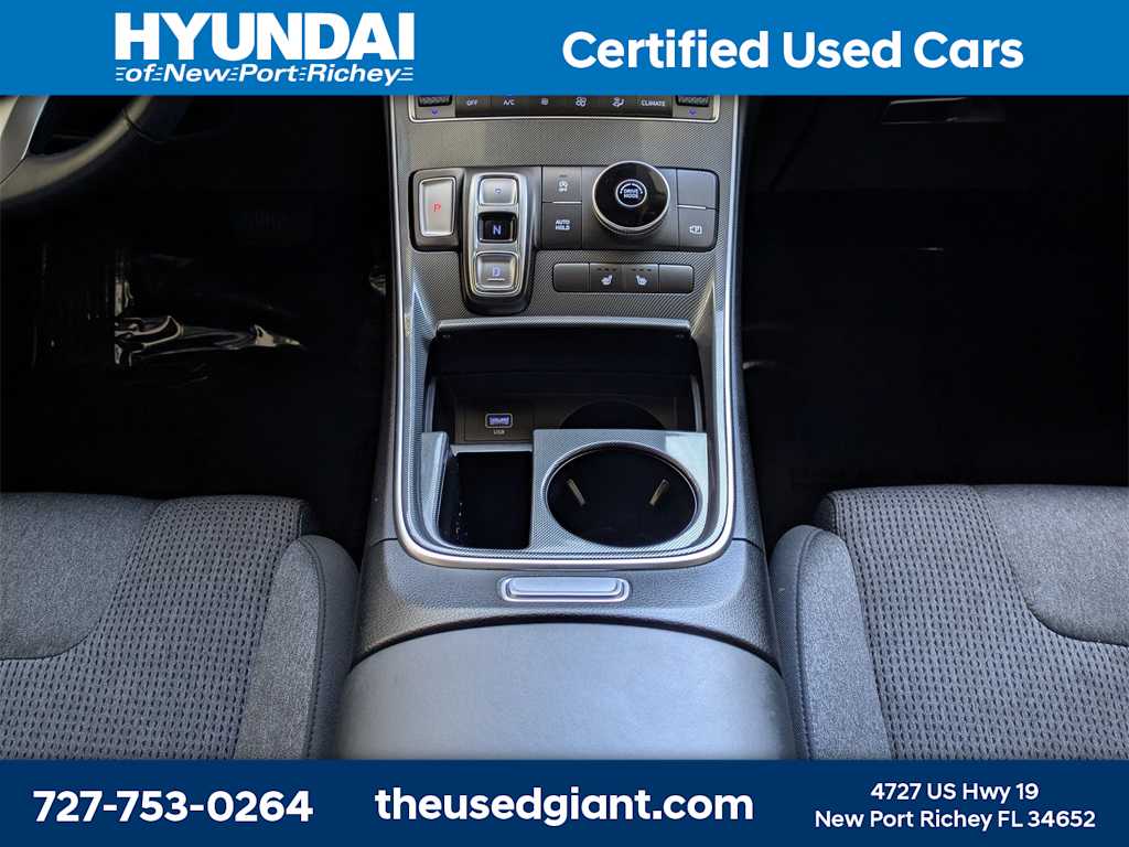 Thumbnail: 2022 Hyundai Santa Fe - 22