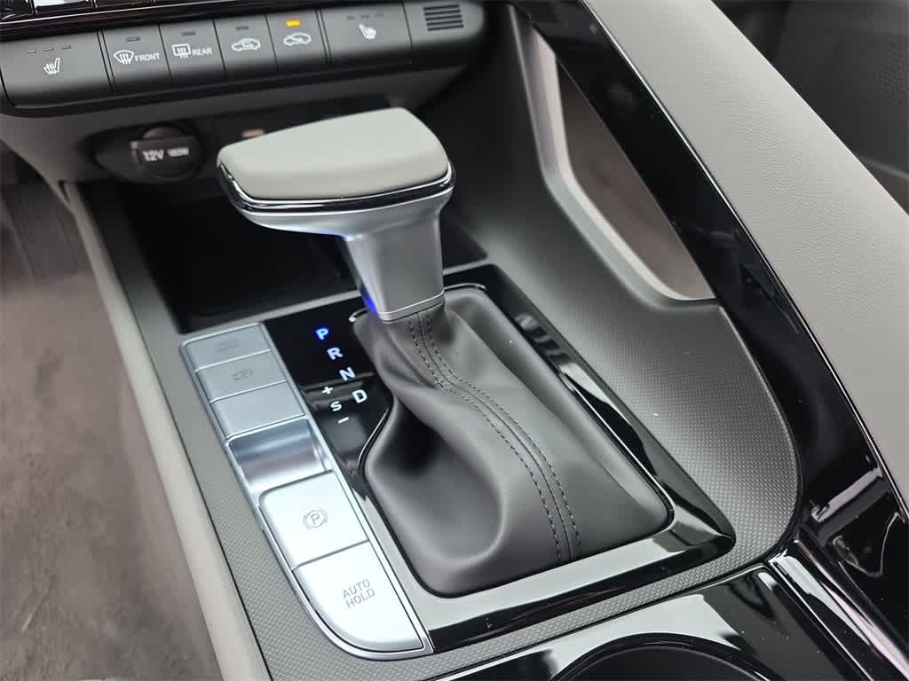 Thumbnail: 2025 Hyundai Elantra - 33