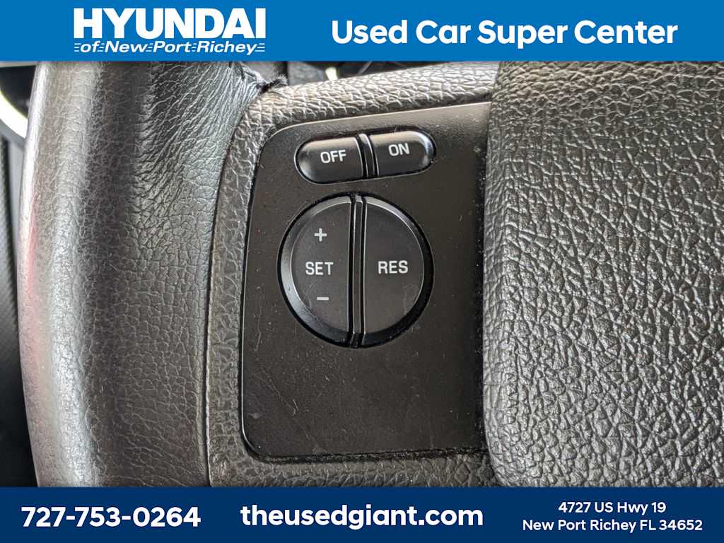 Thumbnail: 2010 Ford Explorer - 34