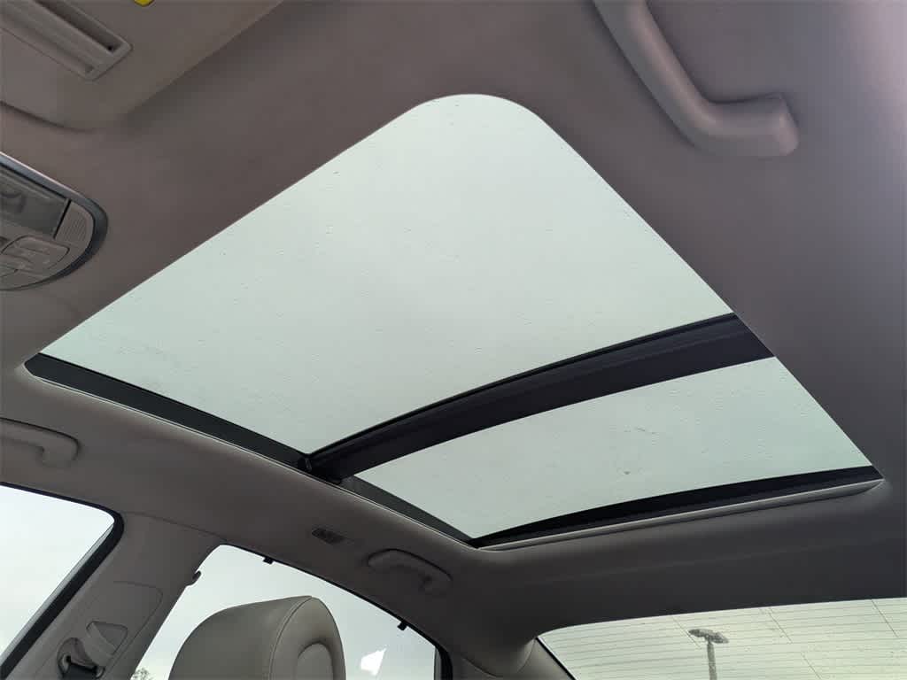 Thumbnail: 2015 Hyundai Sonata - 22