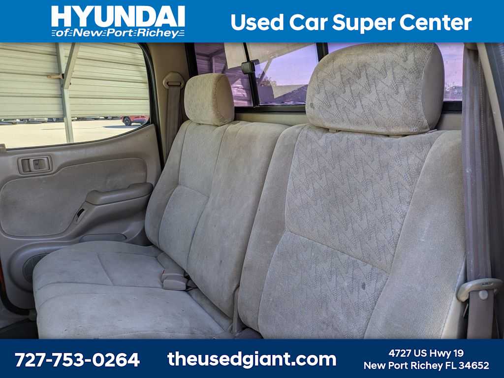 Thumbnail: 2002 Toyota Tacoma - 14