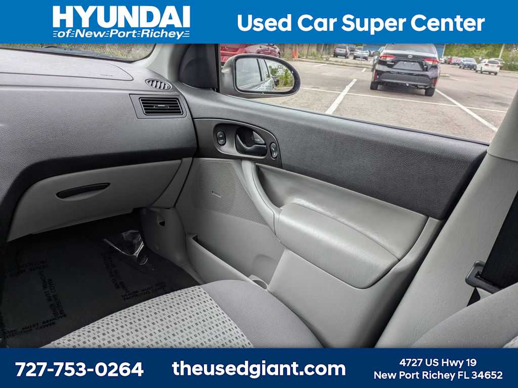 Thumbnail: 2007 Ford Focus - 16