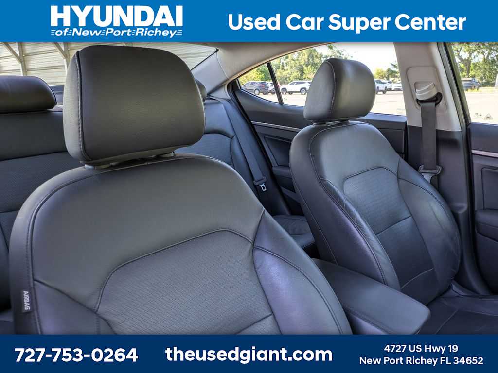 Thumbnail: 2017 Hyundai Elantra - 6