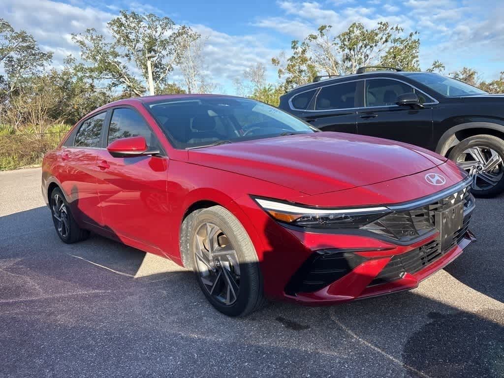 Thumbnail: 2024 Hyundai Elantra - 4