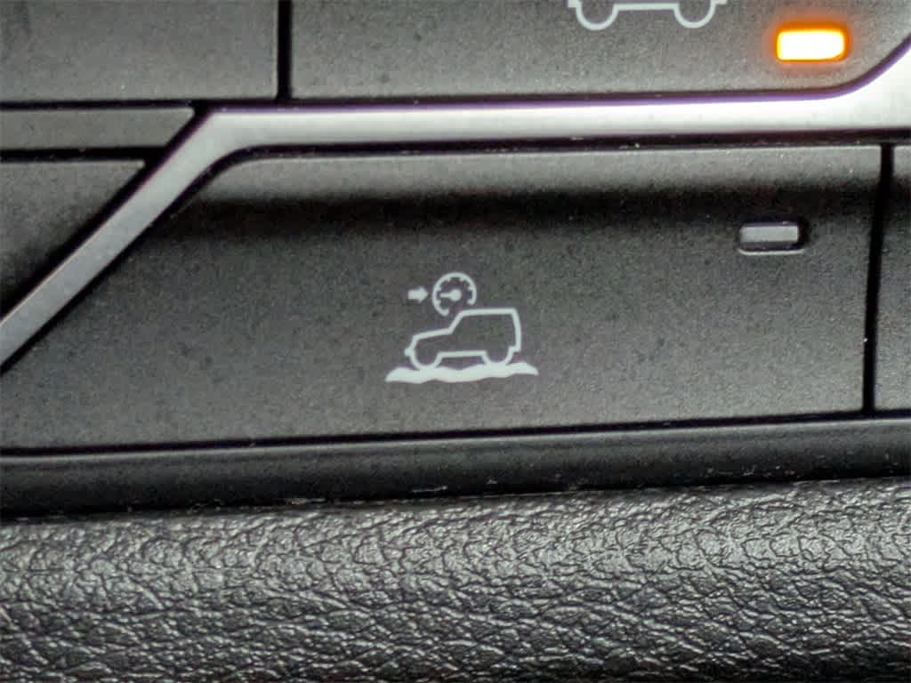 Thumbnail: 2025 Jeep Wrangler - 24