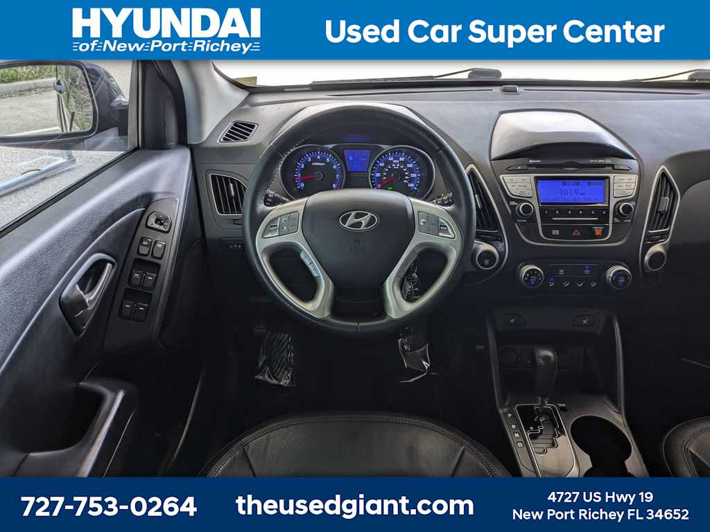 Thumbnail: 2013 Hyundai Tucson - 17
