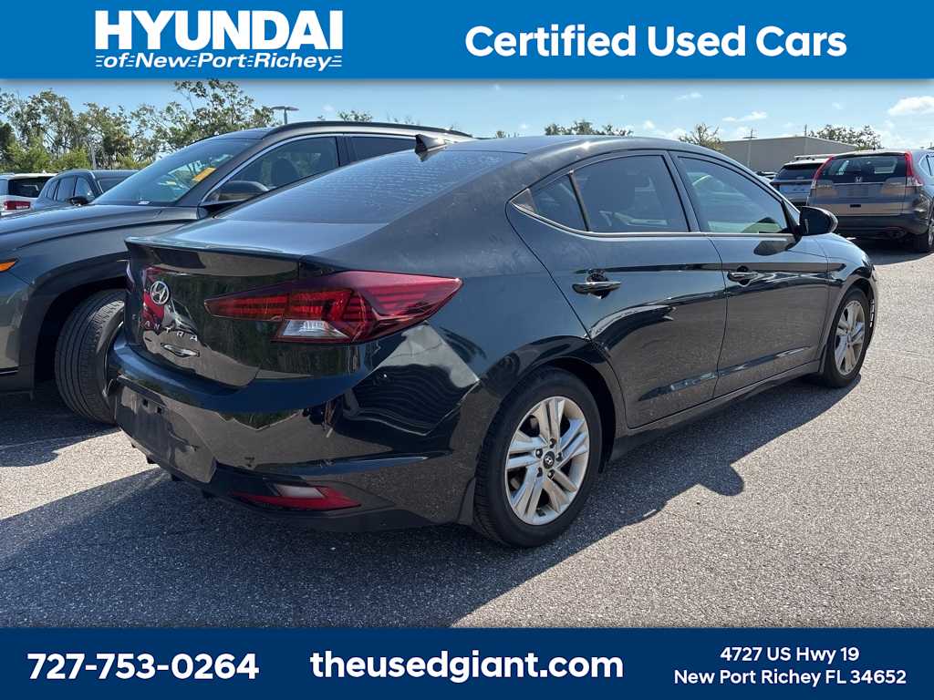 Thumbnail: 2020 Hyundai Elantra - 3
