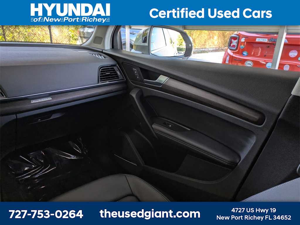 Thumbnail: 2023 Audi Q5 - 22