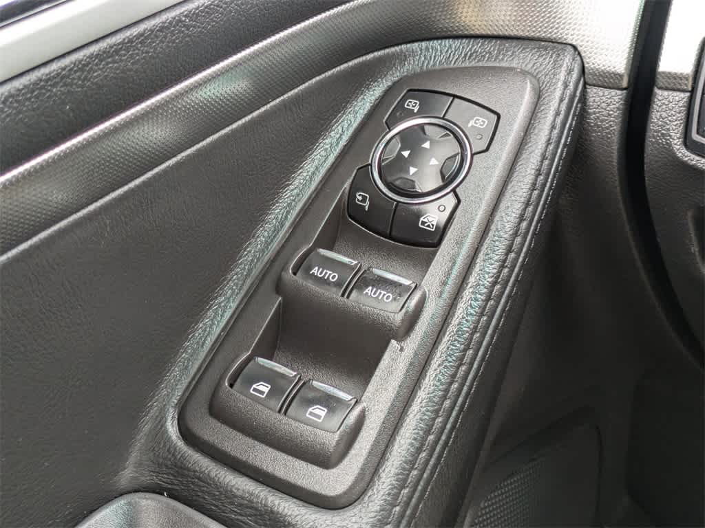 Thumbnail: 2015 Ford Explorer - 34