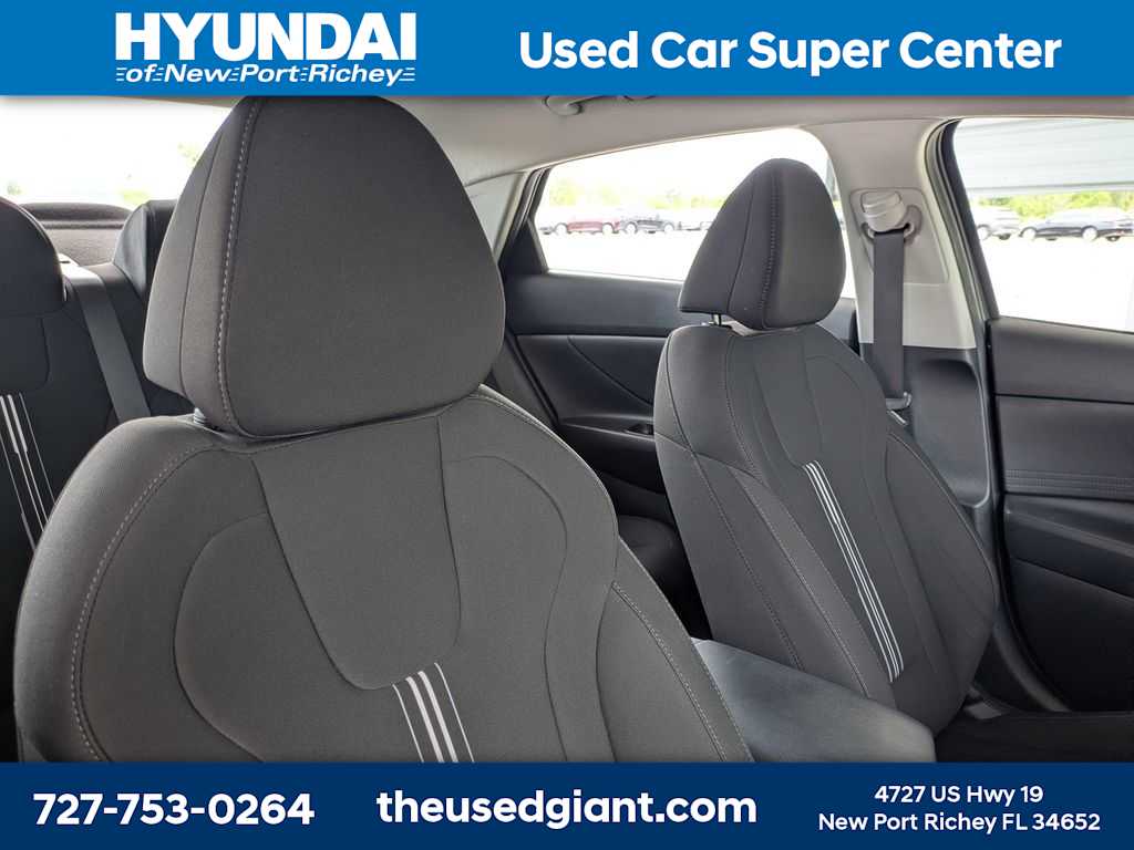 Thumbnail: 2023 Hyundai Elantra - 6