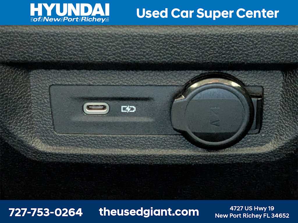 Thumbnail: 2022 Volkswagen Tiguan - 20