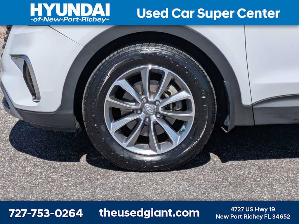 Thumbnail: 2018 Hyundai Santa Fe - 10