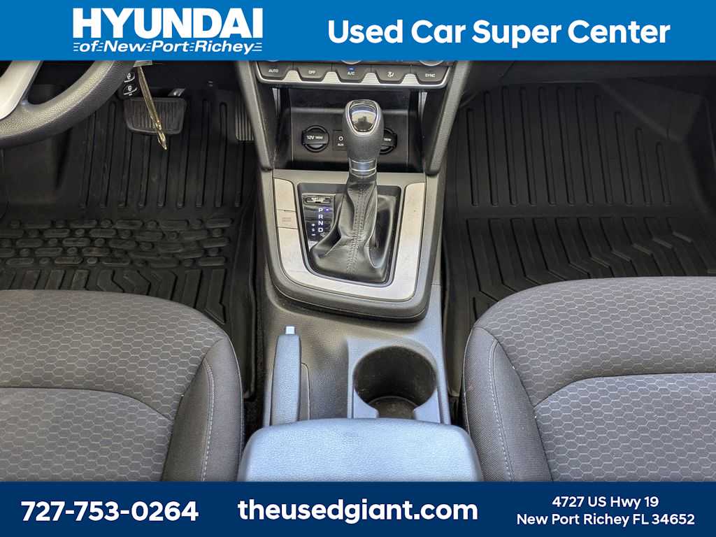 Thumbnail: 2020 Hyundai Elantra - 18