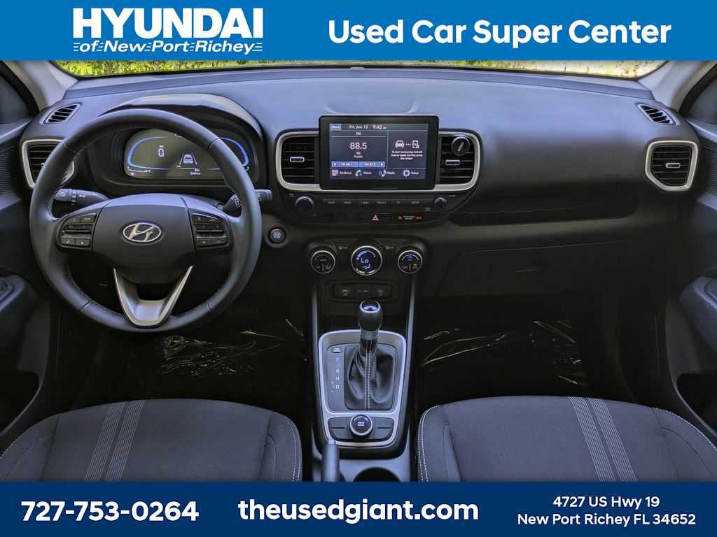 Thumbnail: 2024 Hyundai Venue - 16