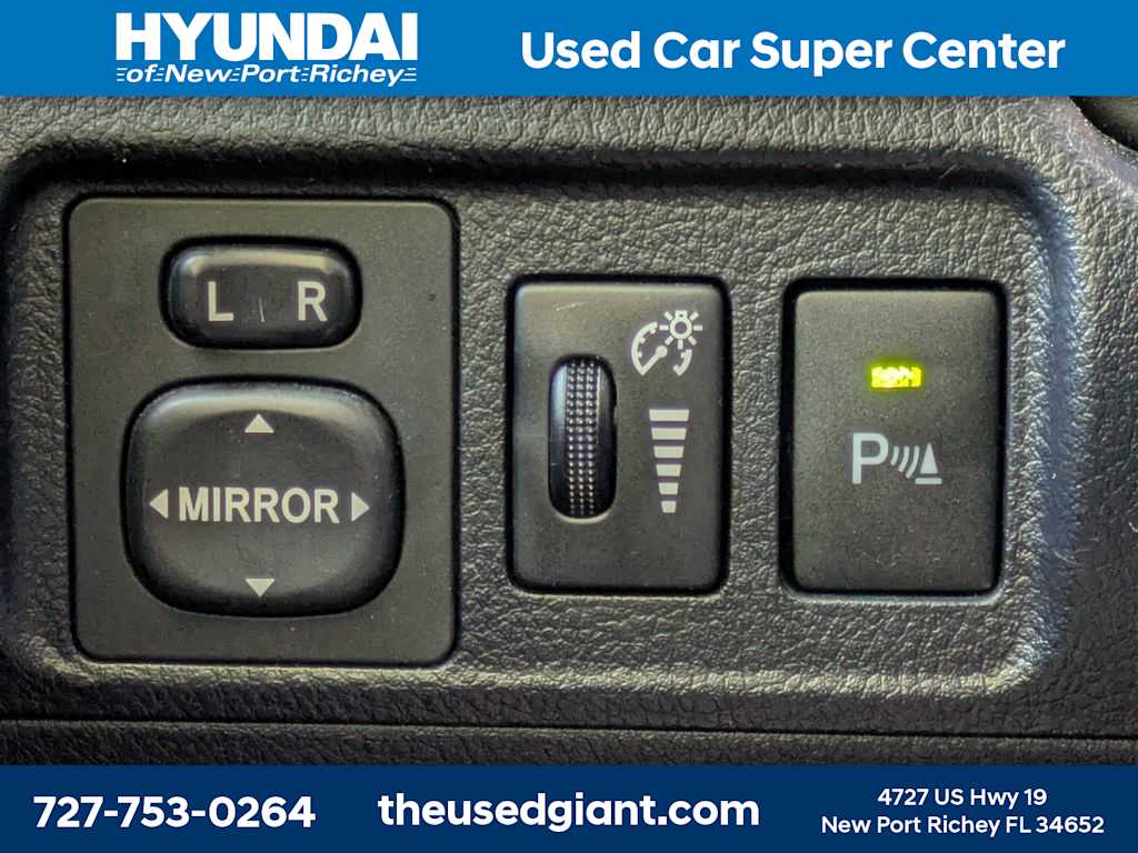 Thumbnail: 2018 Toyota 4Runner - 29