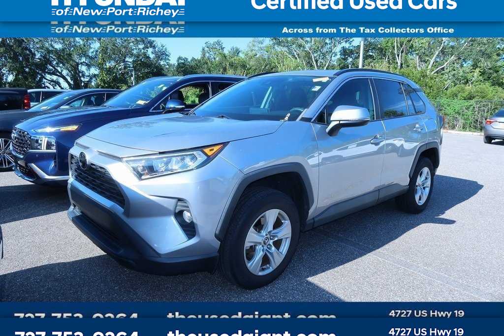 Thumbnail: 2020 Toyota RAV4 - 1