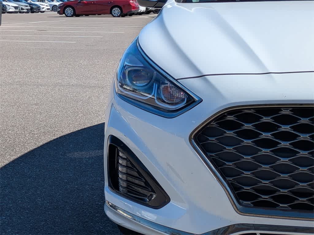 Thumbnail: 2019 Hyundai Sonata - 9
