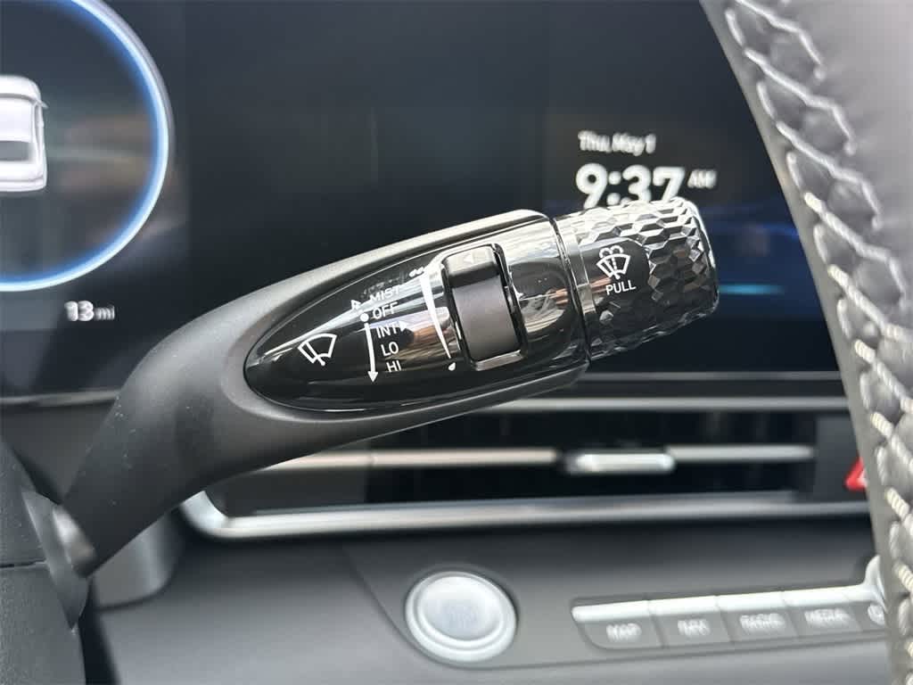 Thumbnail: 2025 Hyundai Elantra - 25