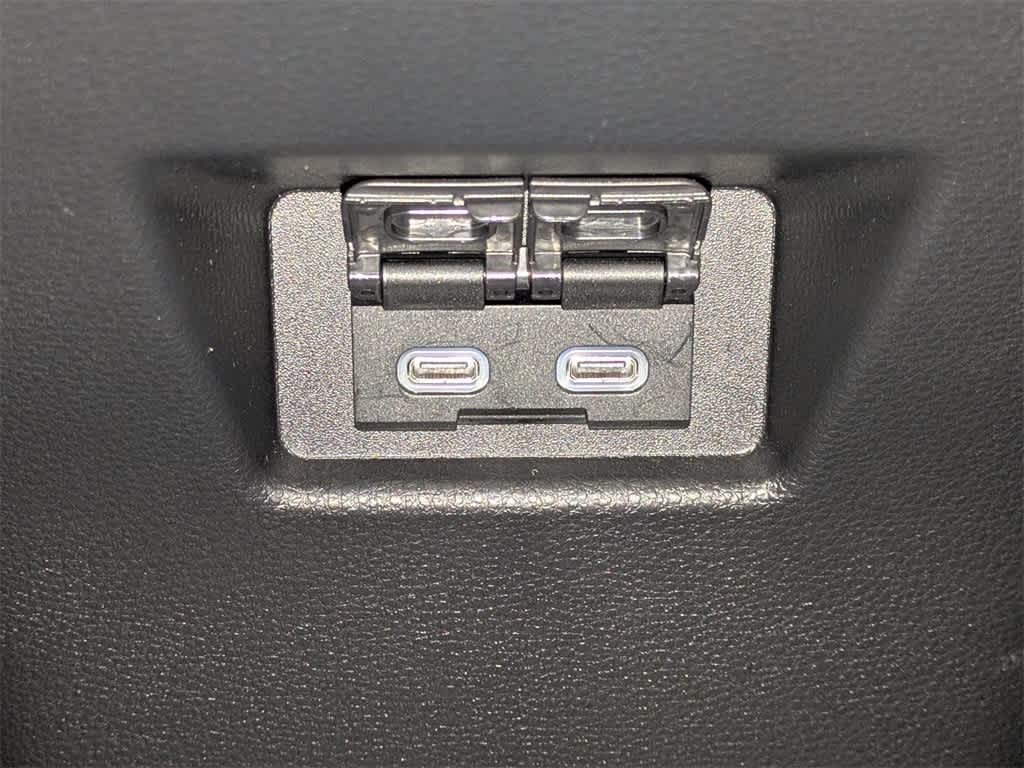 Thumbnail: 2024 Toyota Venza - 19