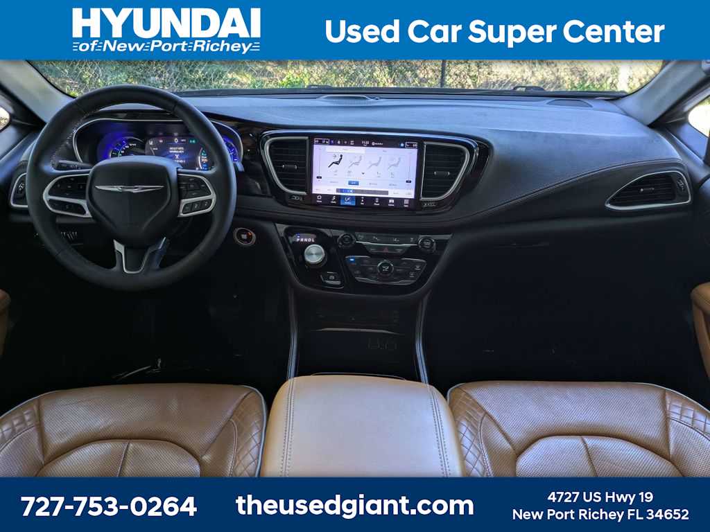 Thumbnail: 2022 Chrysler Pacifica - 28