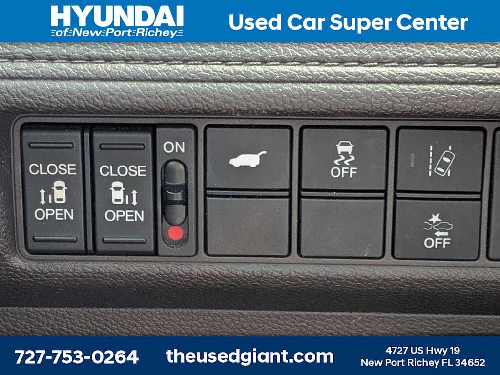 Thumbnail: 2019 Honda Odyssey - 33