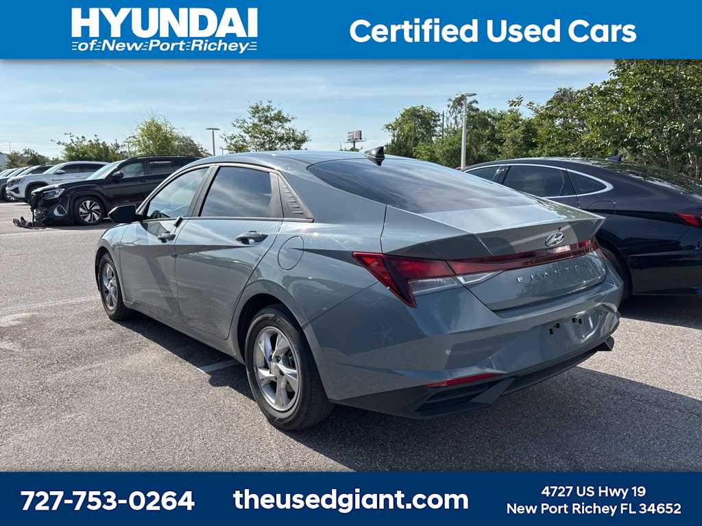 Thumbnail: 2022 Hyundai Elantra - 2