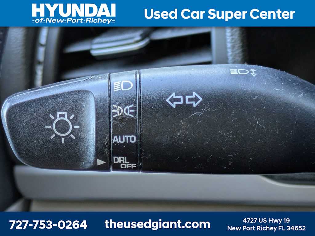 Thumbnail: 2017 Hyundai Elantra - 25