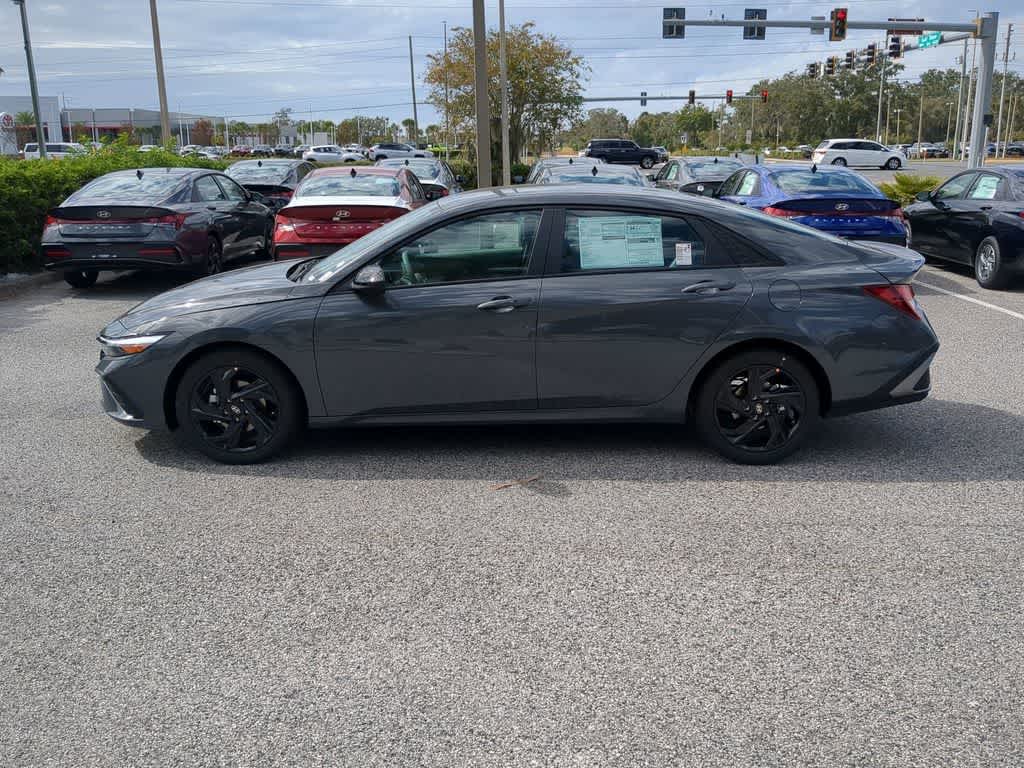 Thumbnail: 2026 Hyundai Elantra - 3