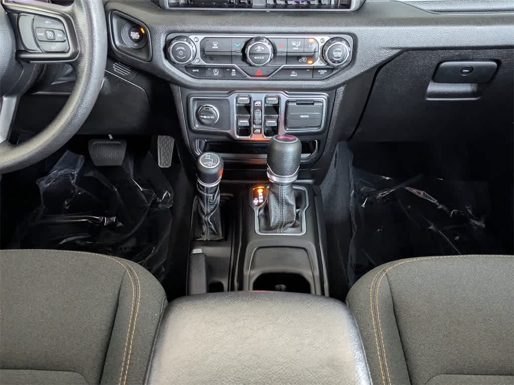 Thumbnail: 2025 Jeep Wrangler - 21