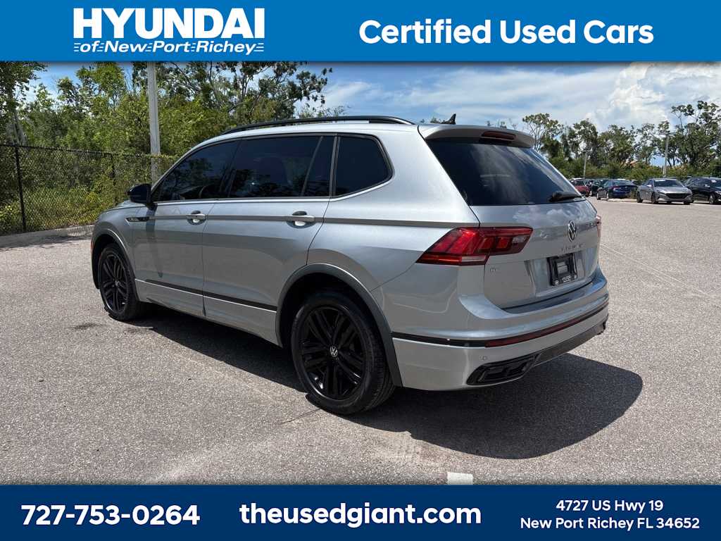 Thumbnail: 2022 Volkswagen Tiguan - 3