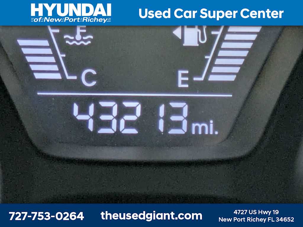 Thumbnail: 2015 Hyundai Elantra - 25