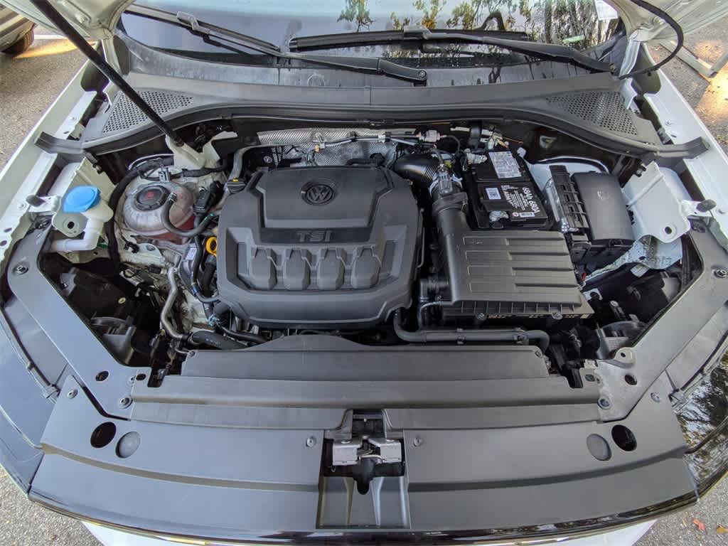 Thumbnail: 2021 Volkswagen Tiguan - 15