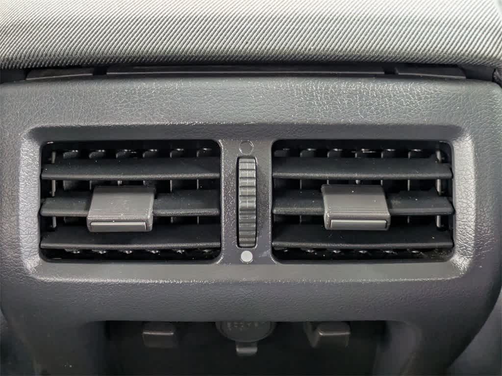 Thumbnail: 2014 Honda Ridgeline - 16