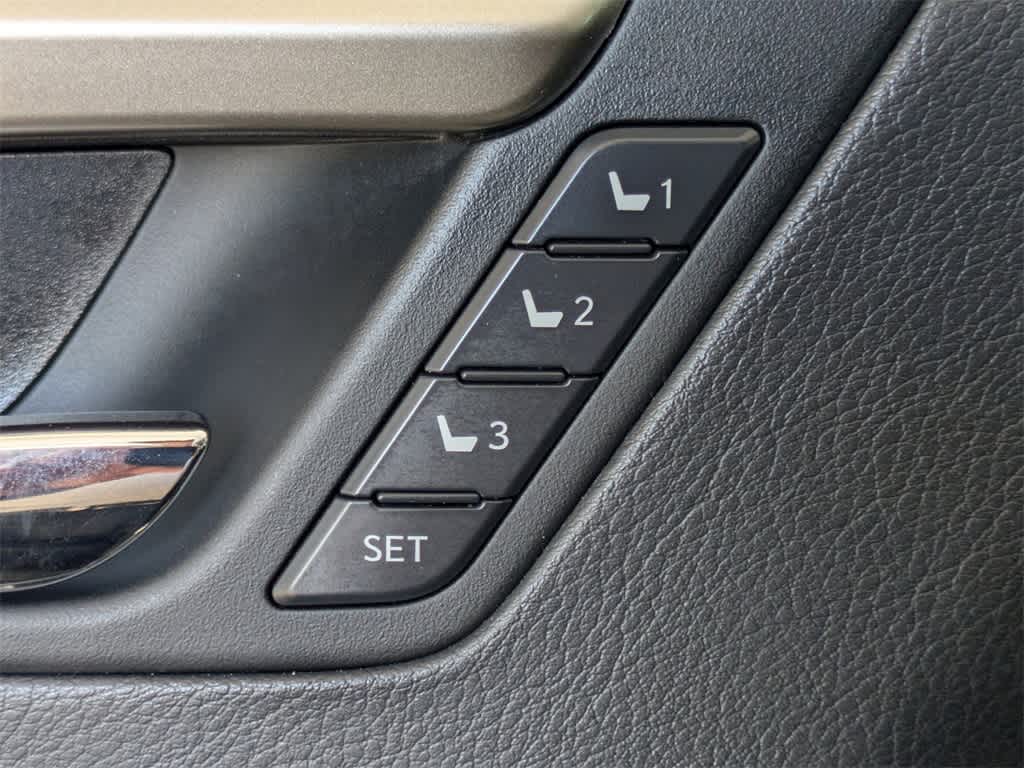 Thumbnail: 2019 Lexus RX - 23