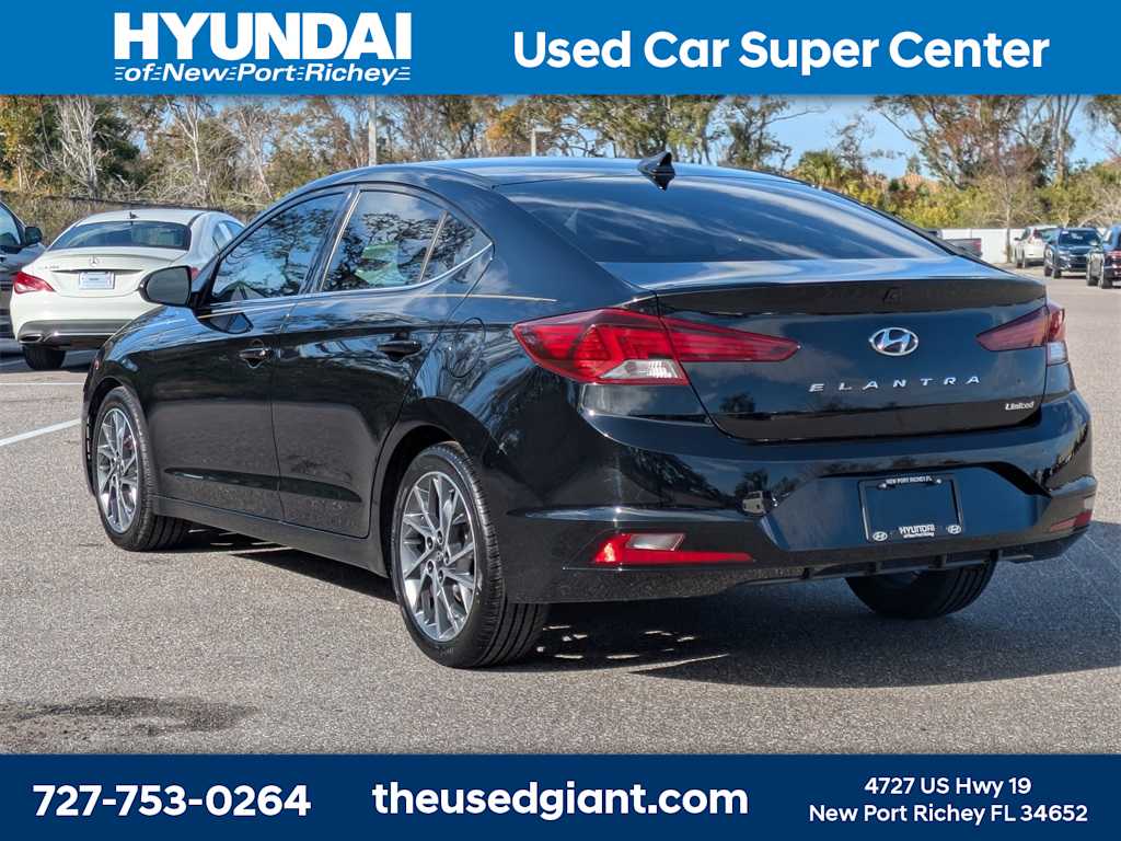 Thumbnail: 2019 Hyundai Elantra - 3
