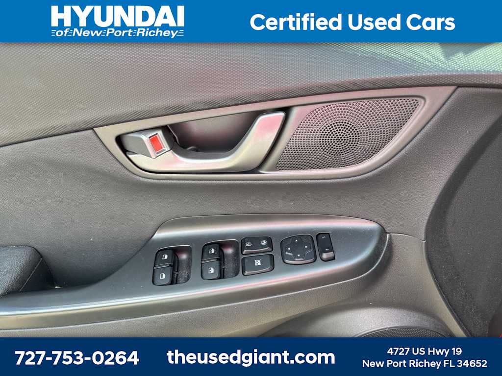 Thumbnail: 2021 Hyundai Kona - 10