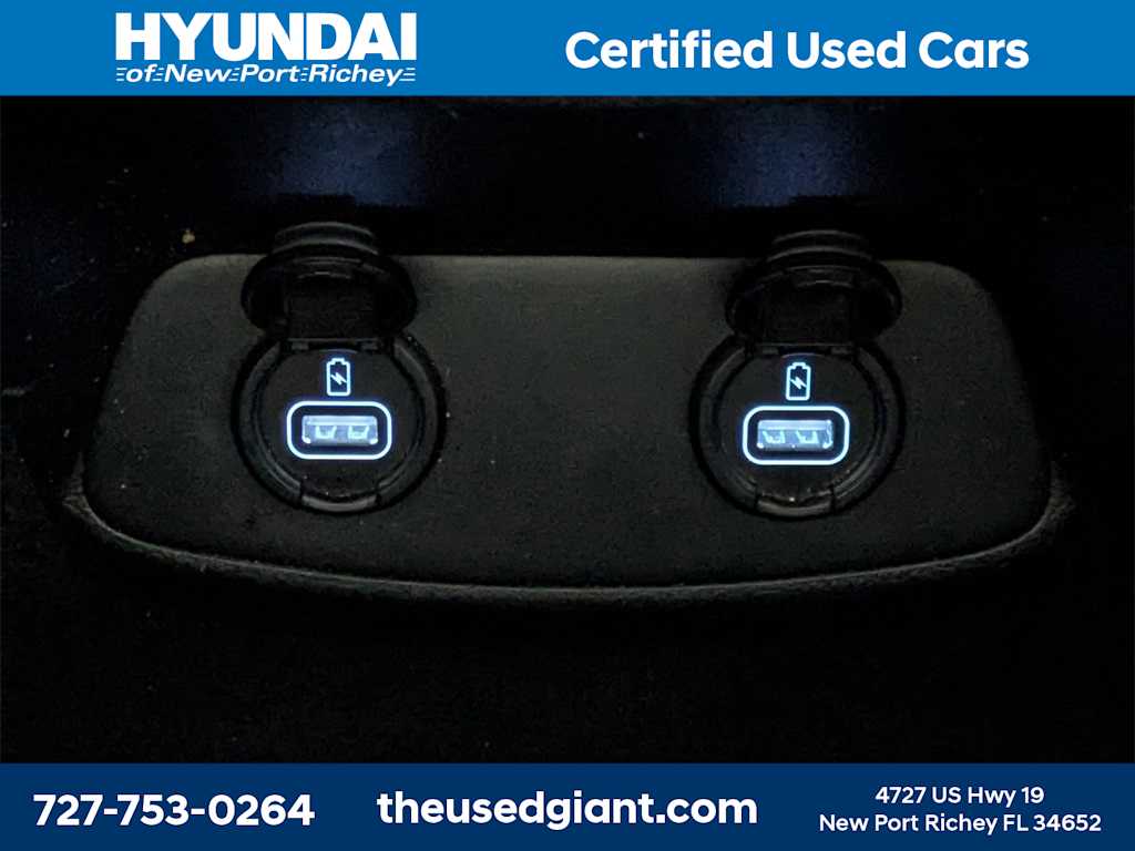 Thumbnail: 2019 Hyundai Santa Fe - 16