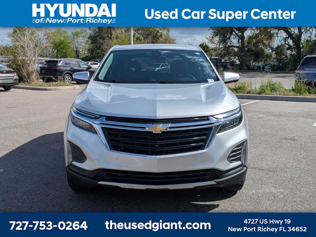 Thumbnail: 2022 Chevrolet Equinox - 10