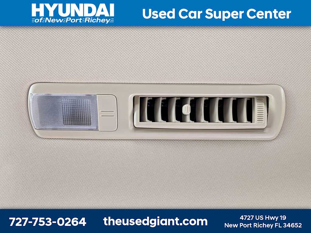 Thumbnail: 2016 Toyota Highlander - 17