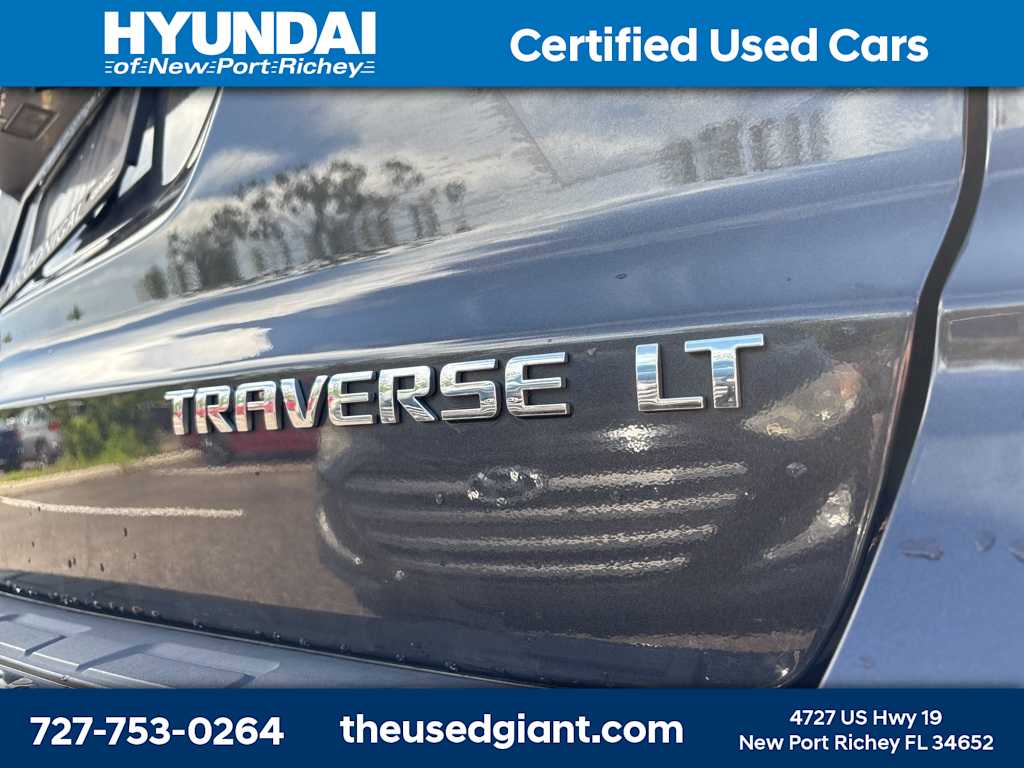 Thumbnail: 2015 Chevrolet Traverse - 5
